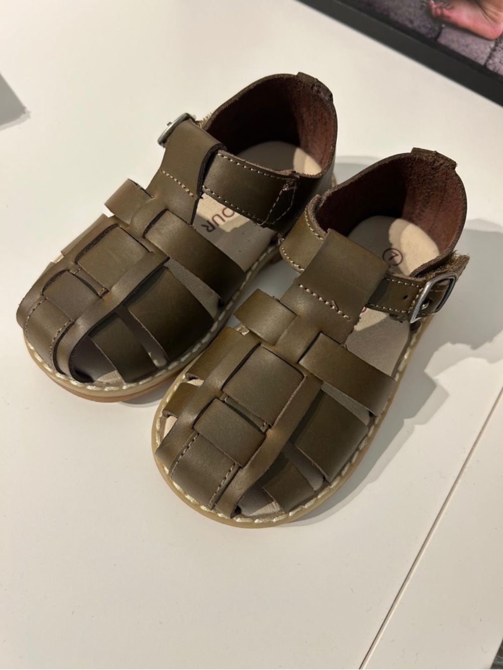 Toddler boy Olive Brown Fisherman Sandals - Classic Closed-Toe Support